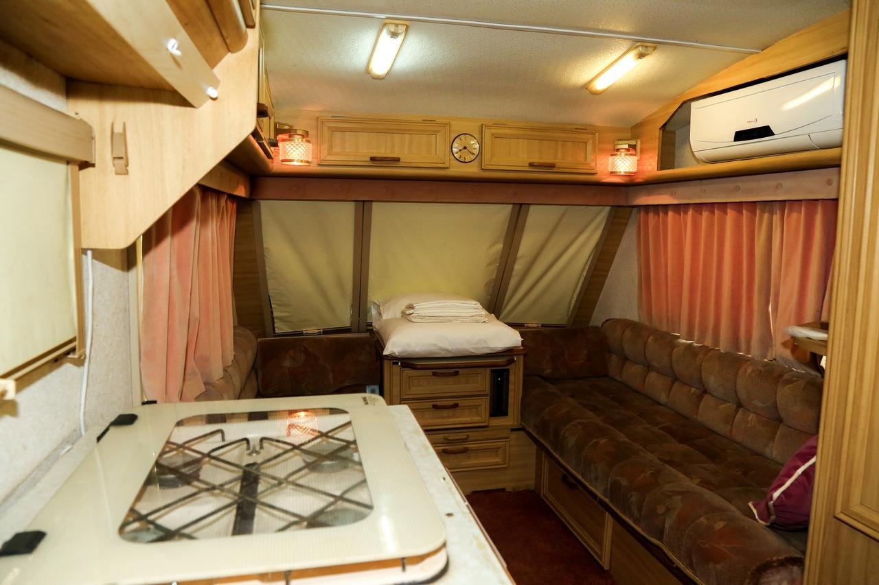 Malwathu Oya Caravan Park Bed & Breakfast Holambra Exterior foto