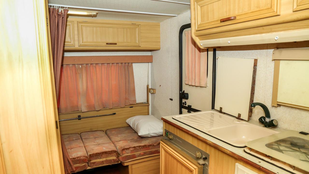 Malwathu Oya Caravan Park Bed & Breakfast Holambra Exterior foto